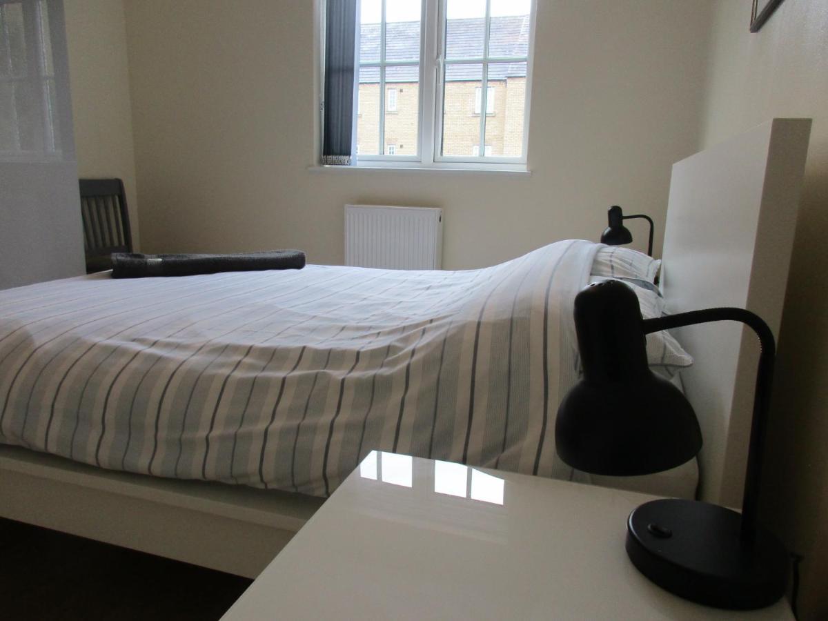 20 Nightingale Gardens, Coton Park, Rugby Cv23 0Wt Apartment Bagian luar foto